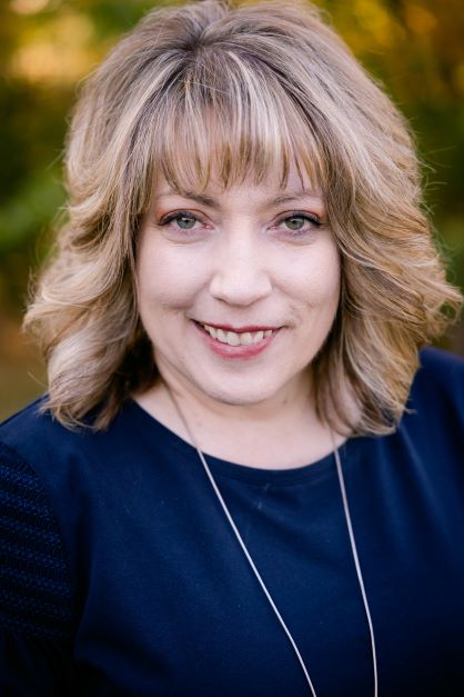 headshot of Christine Anderson